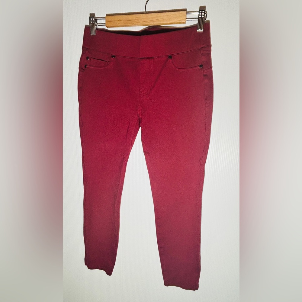Liverpool Women's Burgundy Ankle Pants